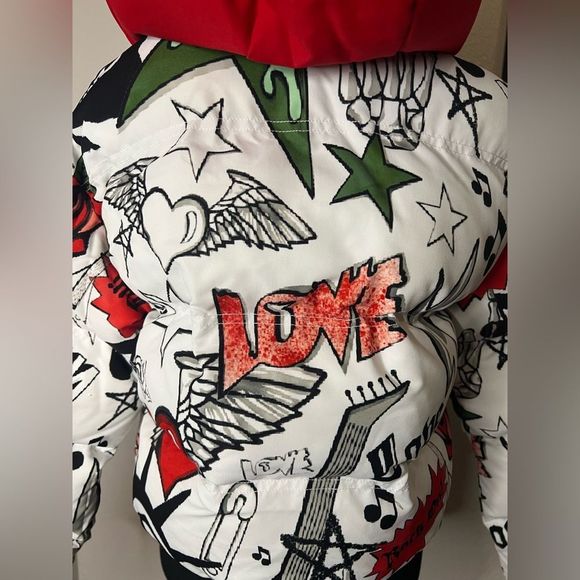 NWT Stylish Graphic Winter Puffer Jacket - Picture 7 of 16